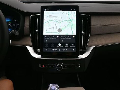 New 2026 Volvo XC90 T8 Plus w/ Protection Package Premier AWD/4WD image 14