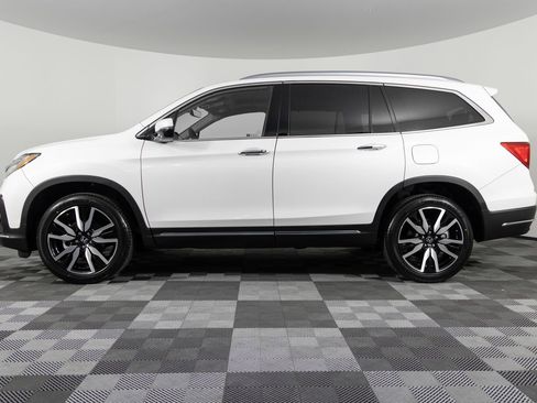 Used 2022 Honda Pilot Touring image 3
