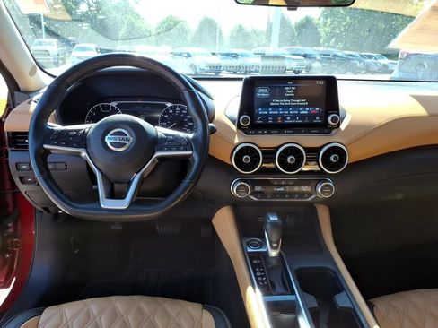 Certified 2022 Nissan Sentra SV w/ SV Premium Package FWD image 7