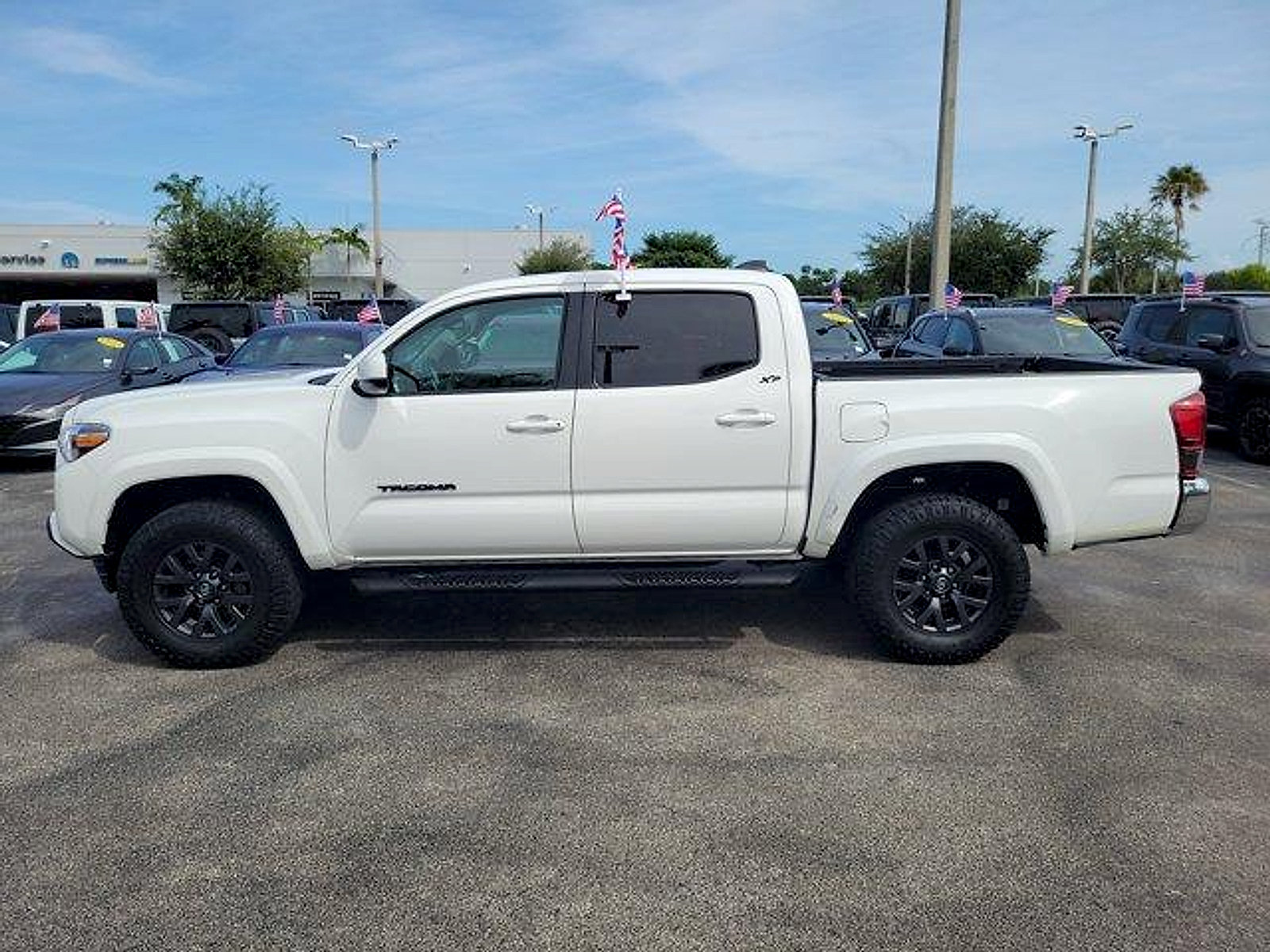 Used 2023 Toyota Tacoma SR5 RWD image 4