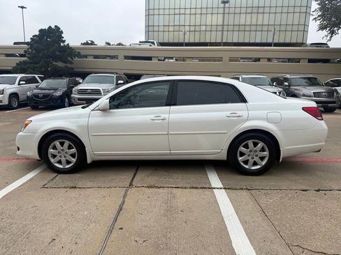 Used 2008 Toyota Avalon XL image 3