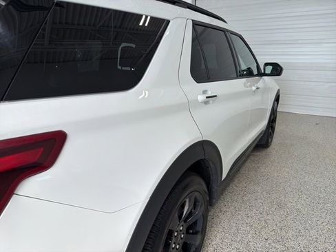 Used 2021 Ford Explorer ST w/ Equipment Group 401A AWD/4WD image 39