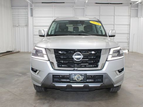 Used 2024 Nissan Armada SV AWD/4WD image 3