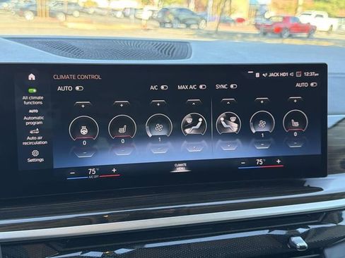 Used 2023 BMW X7 xDrive40i AWD/4WD image 12