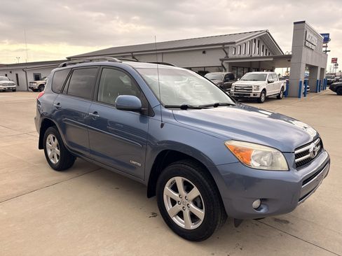 Used 2008 Toyota RAV4 Limited AWD/4WD image 2