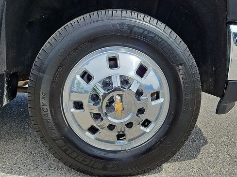 Certified 2025 Chevrolet Silverado 3500 LTZ w/ LTZ Plus Package AWD/4WD image 8