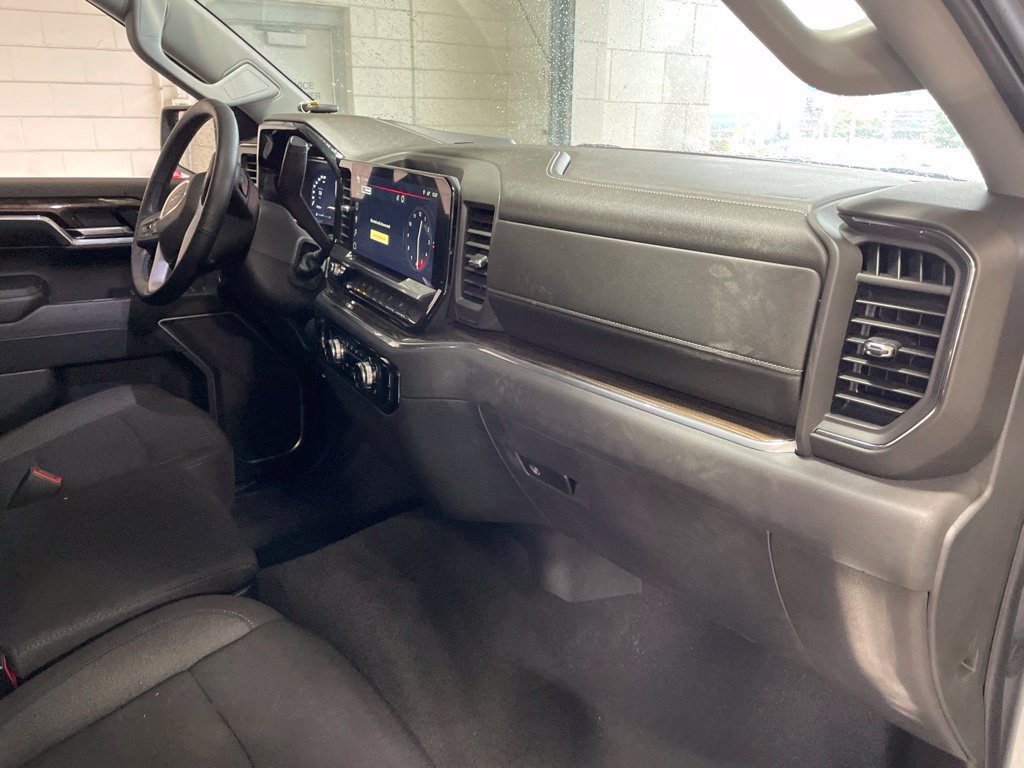 Used 2024 GMC Sierra 1500 Elevation AWD/4WD image 11