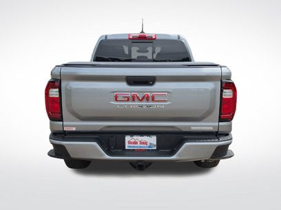 Used 2025 GMC Canyon Elevation w/ Convenience Package