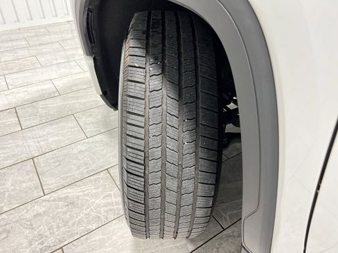 Used 2021 GMC Sierra 1500 Denali w/ Driver Alert Package II image 36