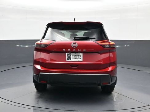 Used 2026 Nissan Rogue S FWD image 8