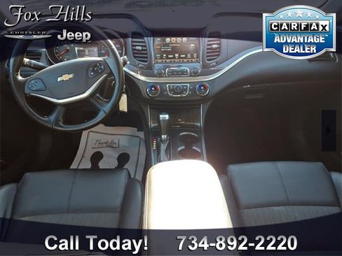 Used 2016 Chevrolet Impala LT w/ Convenience Package image 12