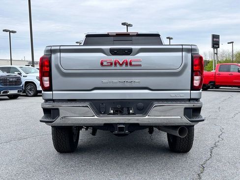 New 2026 GMC Sierra 2500 SLE w/ SLE Value Package; AWD/4WD image 8