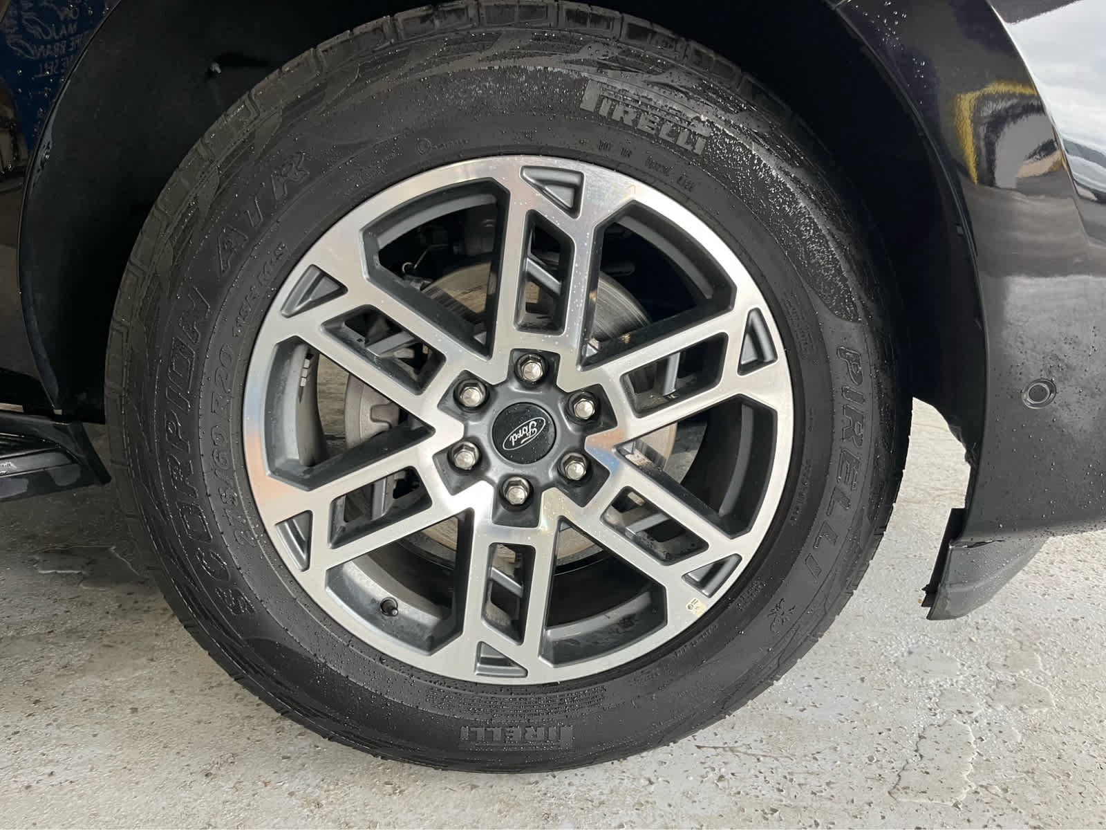 Certified 2025 Ford Expedition Active AWD/4WD image 43