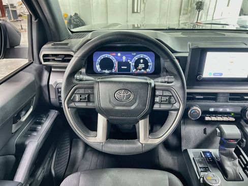 Used 2024 Toyota Tacoma TRD Off-Road AWD/4WD image 17