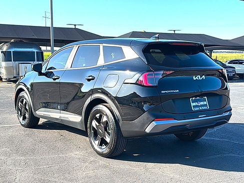 Used 2026 Kia Sportage LX FWD image 6