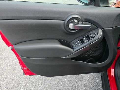 Used 2019 FIAT 500X Pop w/ Popular Equipment Group AWD/4WD image 9