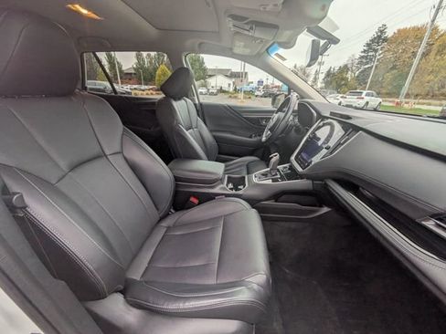 Used 2022 Subaru Outback Limited image 18
