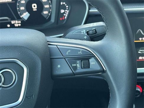 Certified 2025 Audi Q3 2.0T Premium w/ Convenience Package image 28