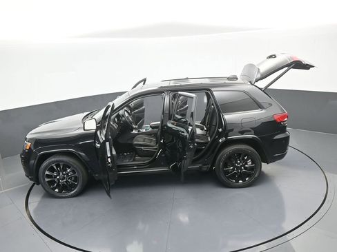 Used 2020 Jeep Grand Cherokee Altitude image 66