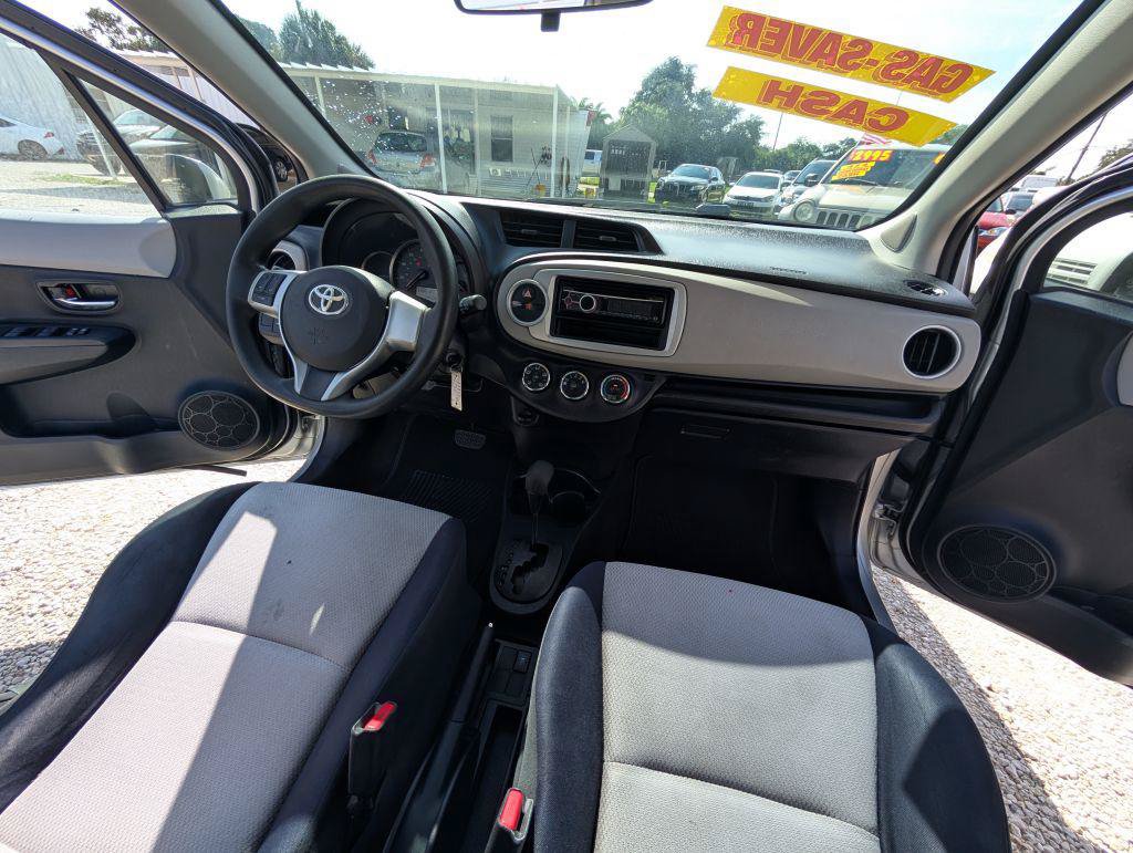 Used 2013 Toyota Yaris LE FWD image 14