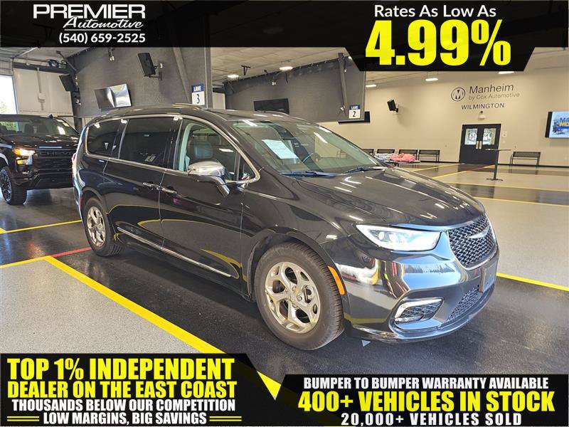 Used 2022 Chrysler Pacifica Limited FWD image 1