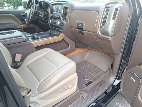 Used 2016 Chevrolet Silverado 1500 LTZ w/ LTZ Plus Package AWD/4WD image 24