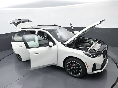 New 2026 BMW X3 xDrive30i w/ Premium Package AWD/4WD image 38