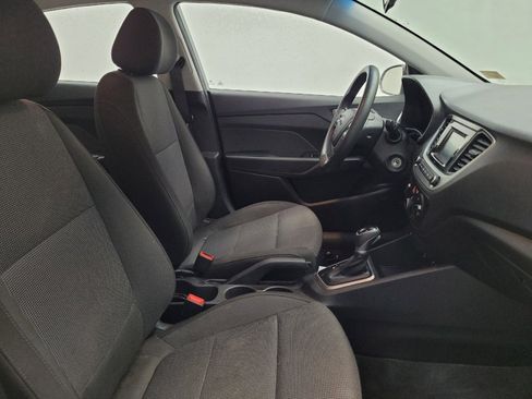 Used 2019 Hyundai Accent SE FWD image 21