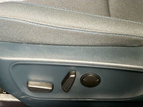 Used 2025 Ford Maverick XLT FWD image 15