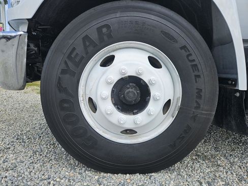 Used 2022 Ford F650 2WD Regular Cab Super Duty image 75