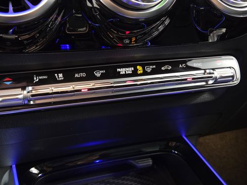 Used 2026 Mercedes-Benz GLA 250 GLA 250 image 31