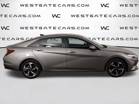 Used 2023 Hyundai Elantra SEL w/ Convenience Package FWD image 46