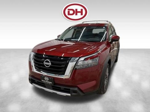 Used 2025 Nissan Pathfinder SL w/ SL Premium Package image 10