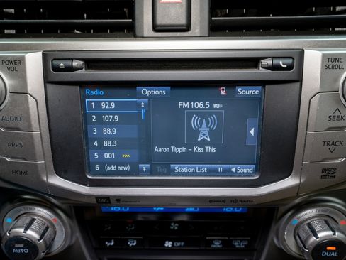 Used 2018 Toyota 4Runner Limited image 19