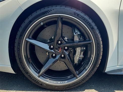 New 2025 Chevrolet Corvette E-Ray image 23