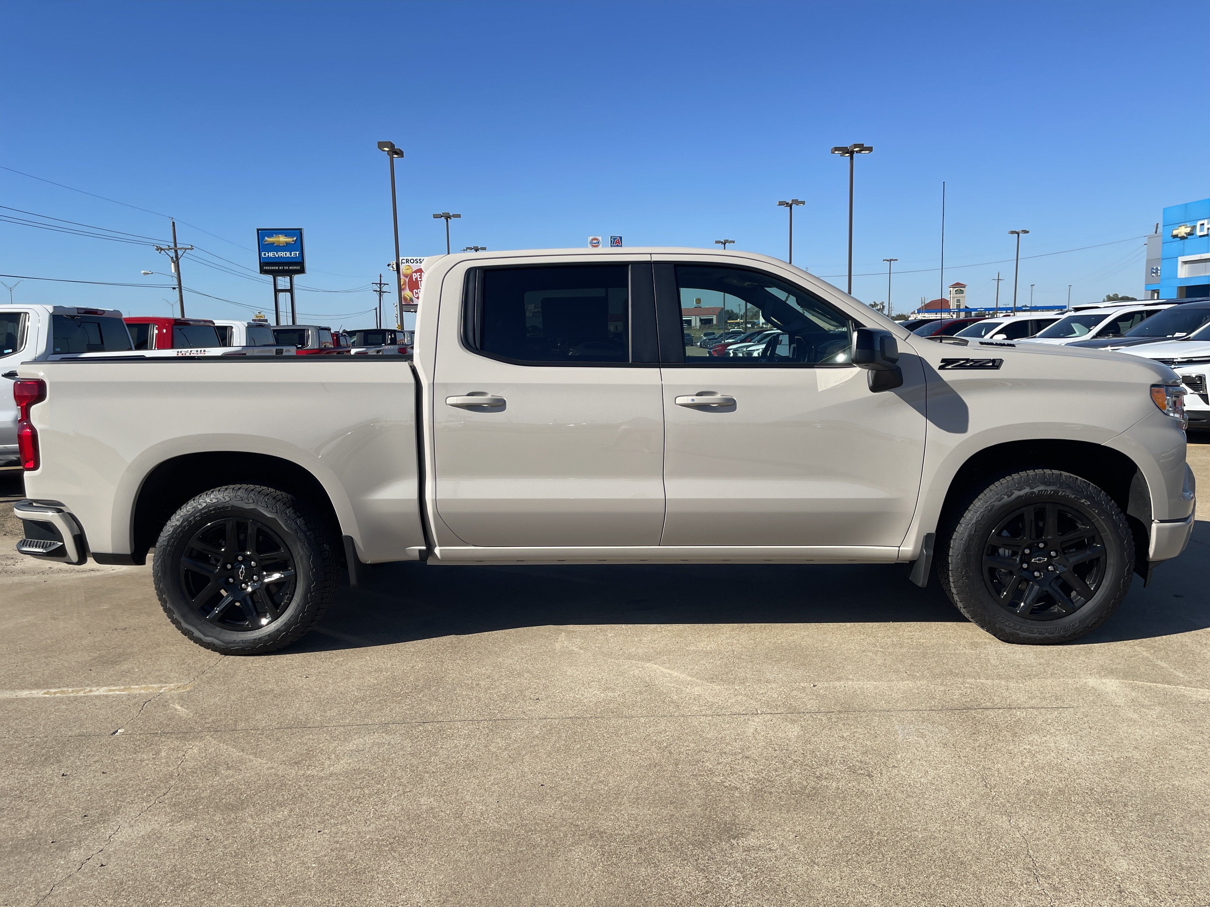 New 2026 Chevrolet Silverado 1500 RST AWD/4WD image 3