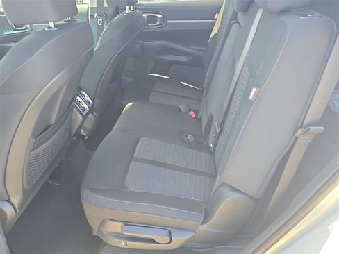 New 2026 Kia Sorento LX image 18