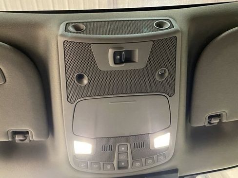 Used 2018 Ford F150 Lariat w/ Equipment Group 502A Luxury AWD/4WD image 35