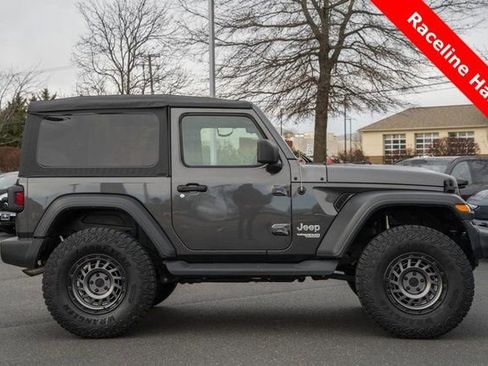 Used 2020 Jeep Wrangler Sport image 3