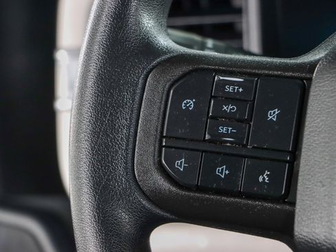 Used 2023 Ford F350 XLT AWD/4WD image 14