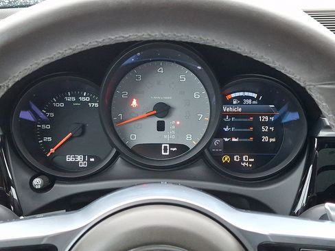 Used 2021 Porsche Macan S image 20