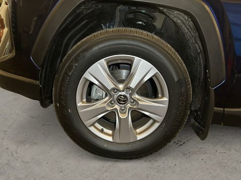 Certified 2025 Toyota RAV4 XLE AWD/4WD image 14
