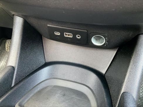 Used 2025 Chevrolet Malibu LS image 28