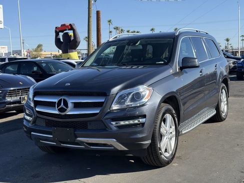 Used 2015 Mercedes-Benz GL 450 4MATIC image 3