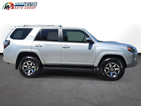 Used 2024 Toyota 4Runner TRD Off-Road image 5