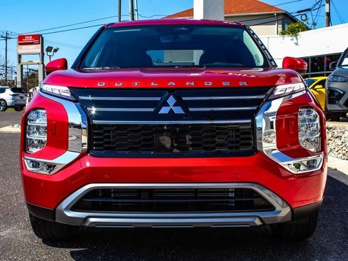 New 2025 Mitsubishi Outlander SE AWD/4WD image 2