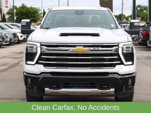 Used 2024 Chevrolet Silverado 2500 LTZ AWD/4WD image 2