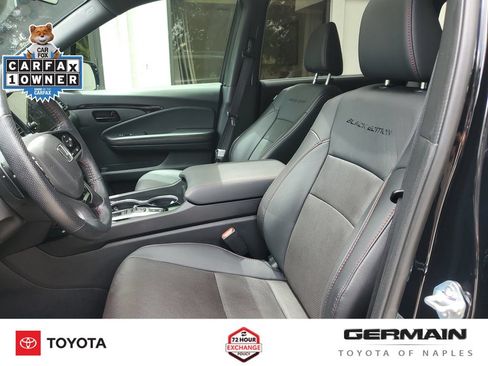 Used 2025 Honda Passport Black Edition image 18
