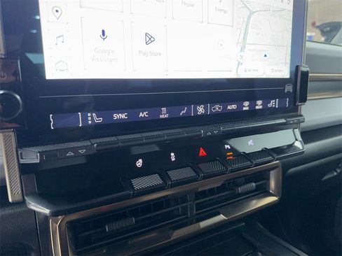 Used 2025 GMC Hummer EV 2X image 49