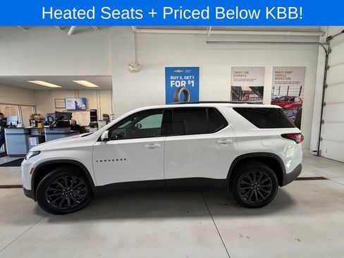 Used 2023 Chevrolet Traverse RS w/ LPO, Floor Liner Package FWD image 3